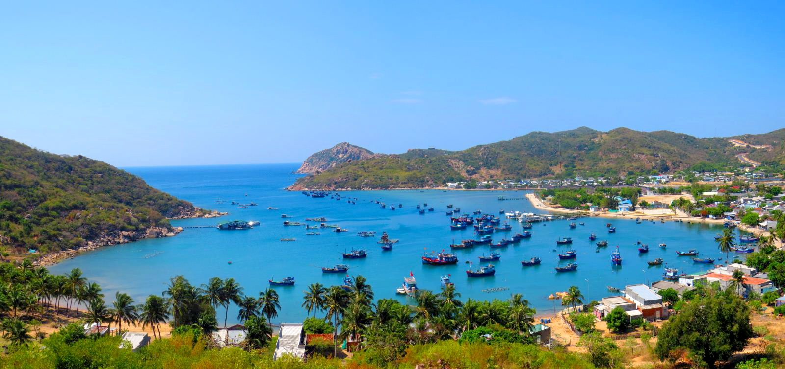 Vịnh Vĩnh Hy, tỉnh Ninh Thuận.